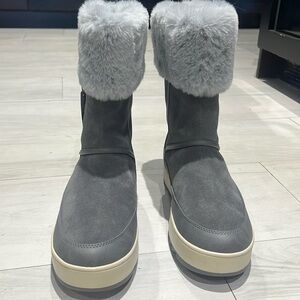 Kookaburra Ugg faux fur grey waterproof boots warm gray new with tag -runs small